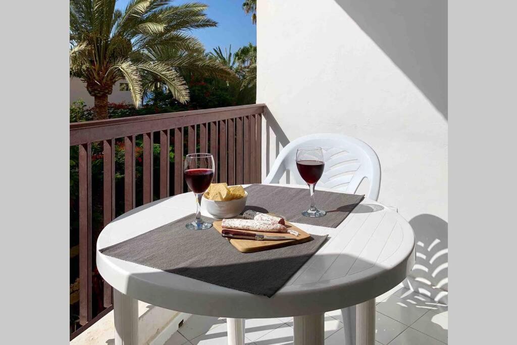 Guayero, Bel appartement à 50m de la mer Los Cristianos  Eksteriør bilde